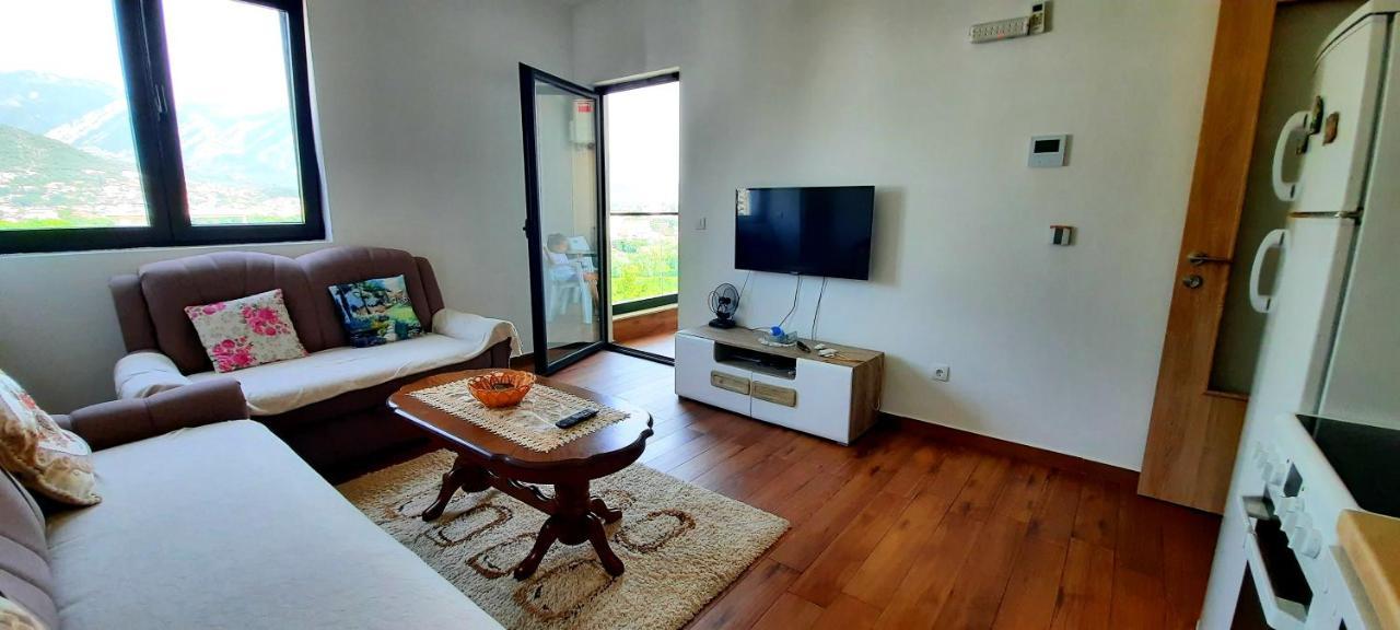 Sara Apartman Bar